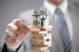 The Pros and Cons of Different Real Estate Investment Strategies