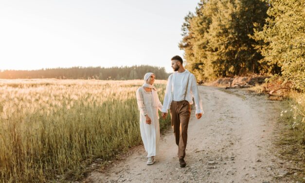 Celebrating National Girlfriends Day in Canada: Honoring Friendship and Connection